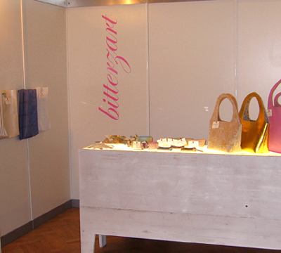 bitterzart Produktgestaltung Blickfang Taschen Tüten Portemonnaies bitterzarte Modeaccessoires Leder Kunststoff Zürich Basel Stuttgart Gerda Jermann